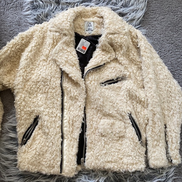 Unif x Urban Outfitters Sherpa Moto Jacket - Picture 4 of 5